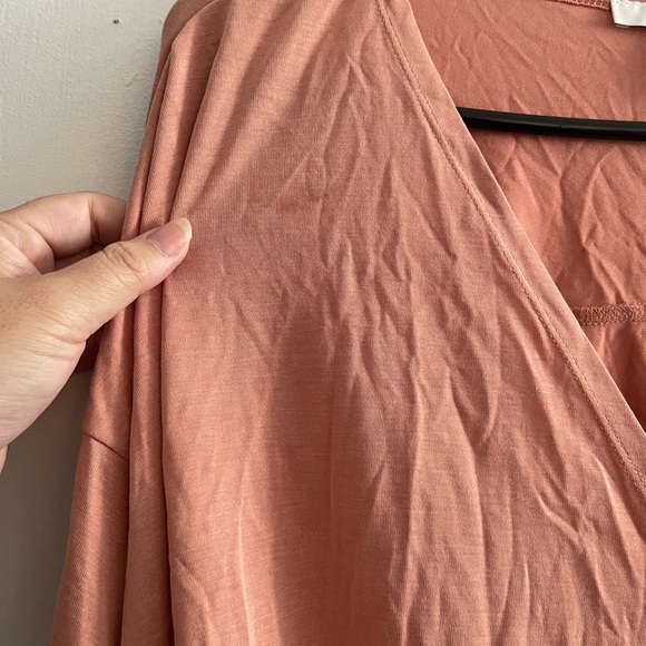 Soft forever 21 size M light soft pink top! - Picture 3 of 5